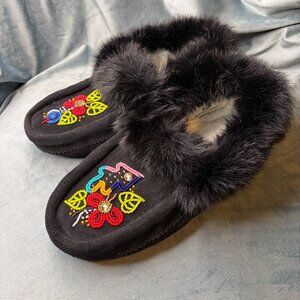 Manitobah Tipi Bloom Suede Moccasin